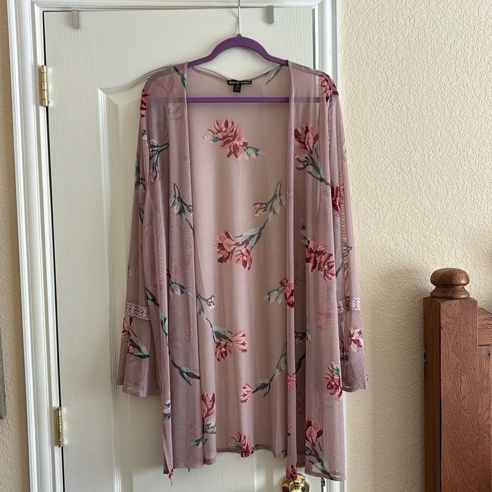 Sz 2X duster. Sheer fabric.